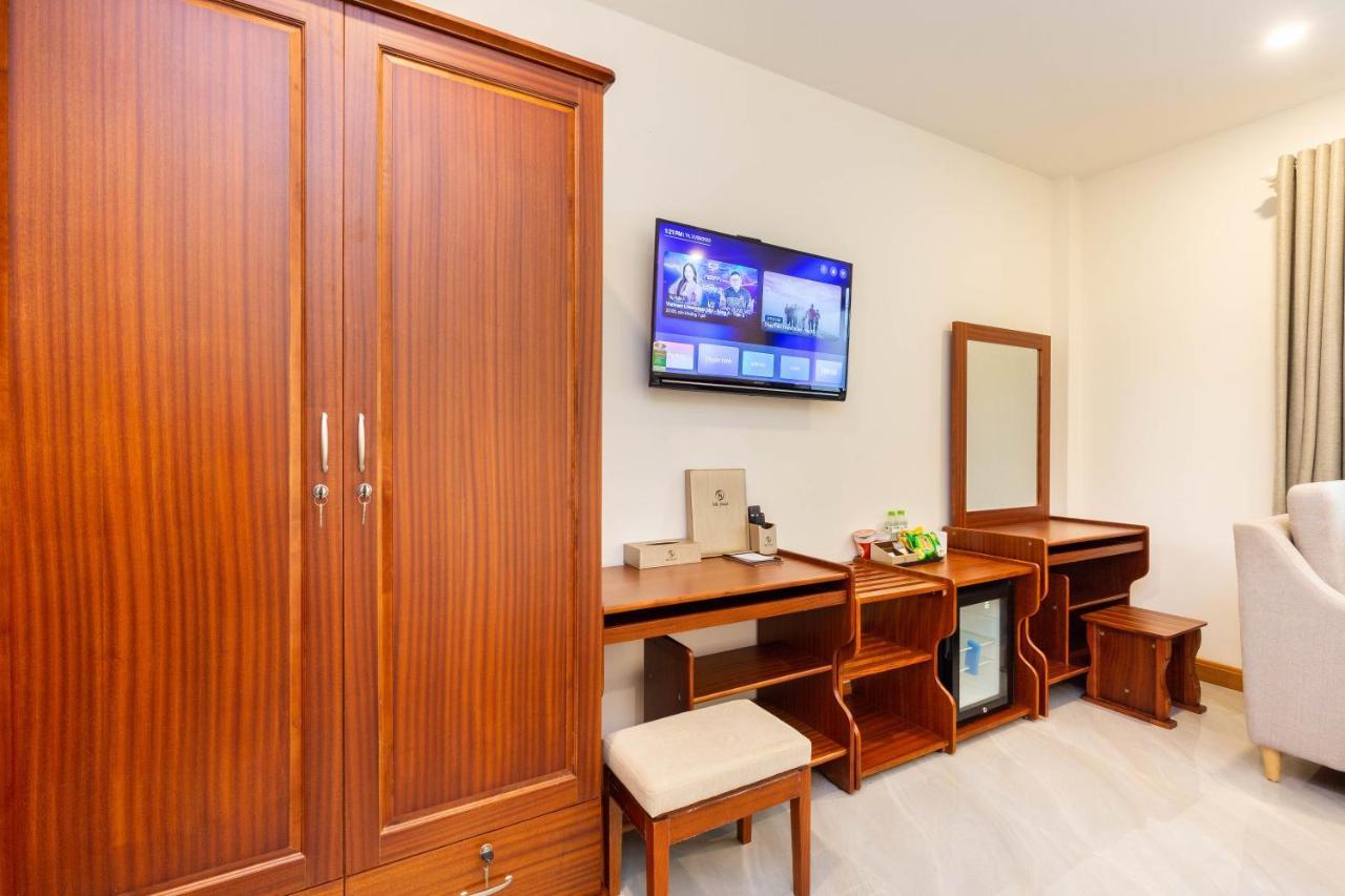 Silk Hong Ha Airport Hotel Хошимин Экстерьер фото
