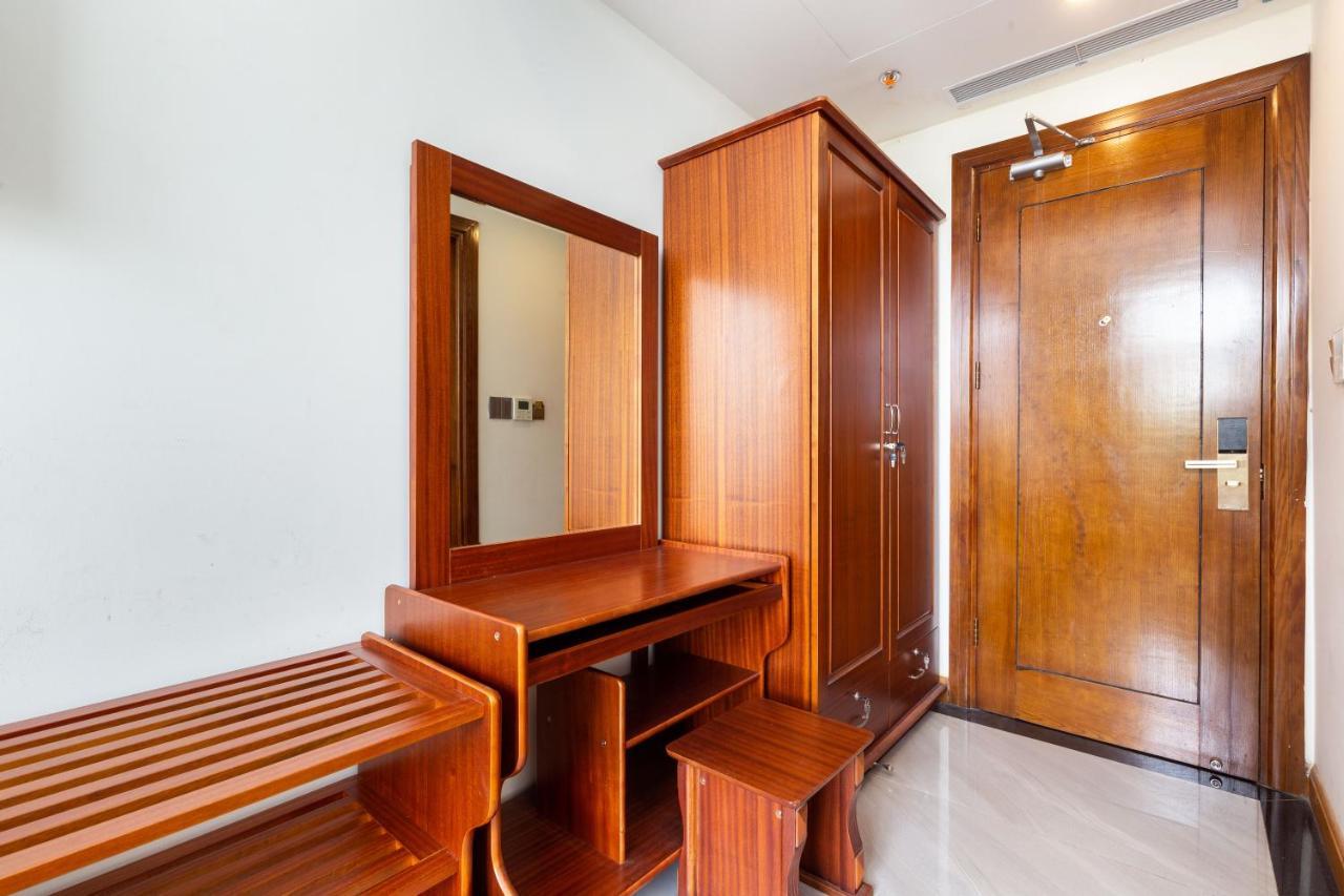 Silk Hong Ha Airport Hotel Хошимин Экстерьер фото