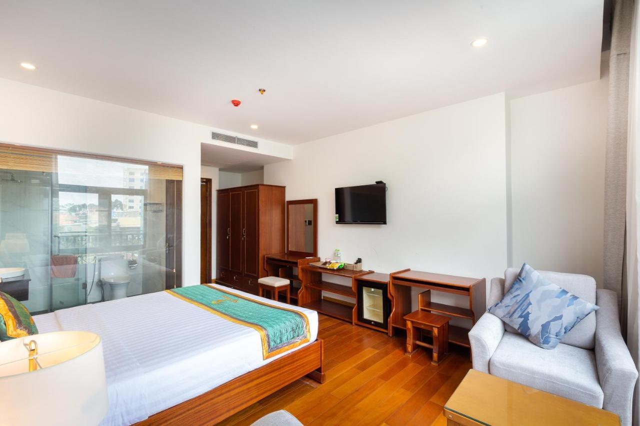 Silk Hong Ha Airport Hotel Хошимин Экстерьер фото