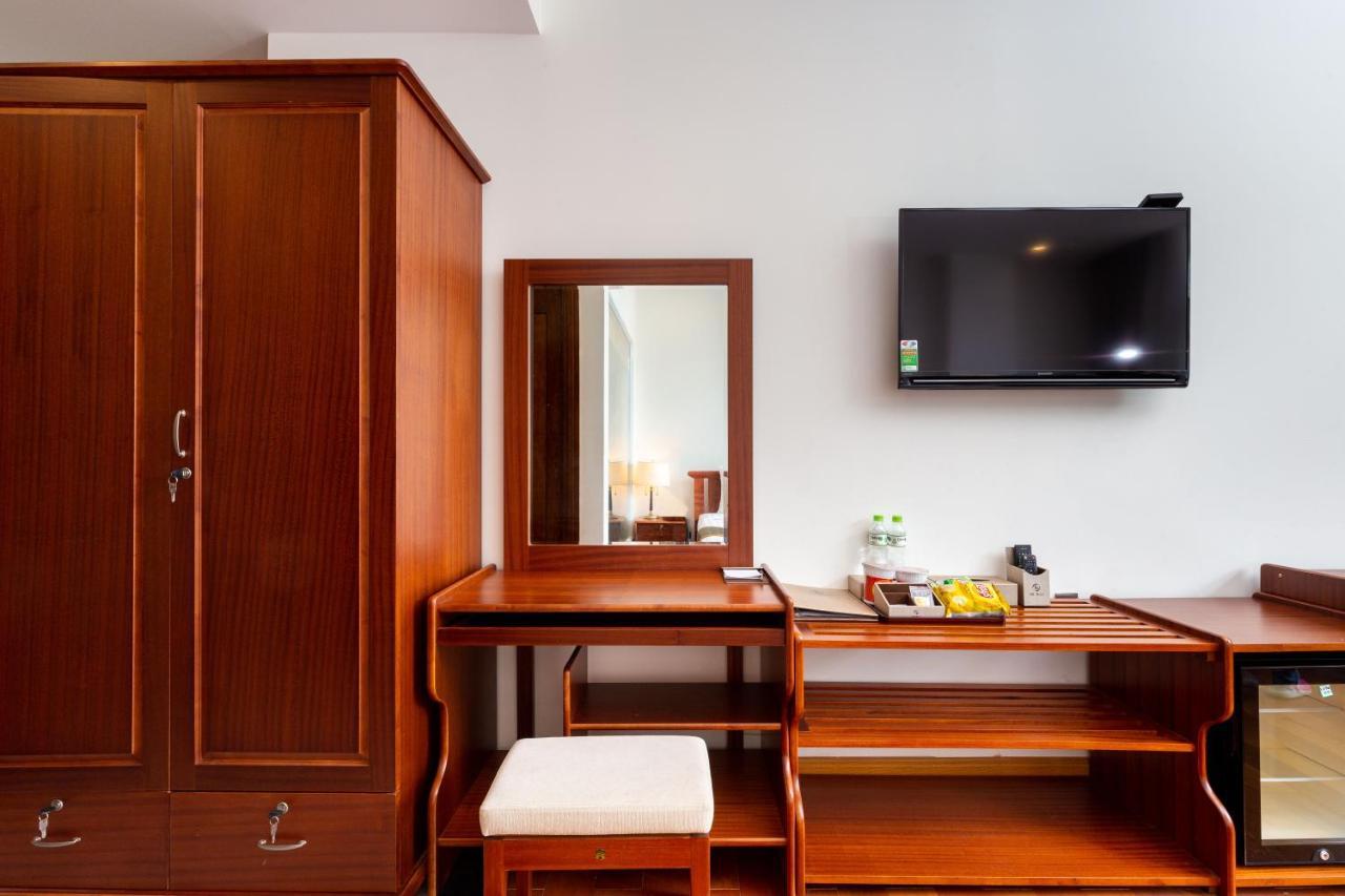 Silk Hong Ha Airport Hotel Хошимин Экстерьер фото
